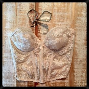 BACKLESS STRAPLESS CORSET BRA 34D🌼🌼